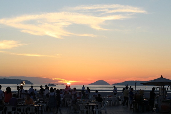 博多港国際ターミナル3F HARBOR VILLAGE（ハーバービレッジ）3