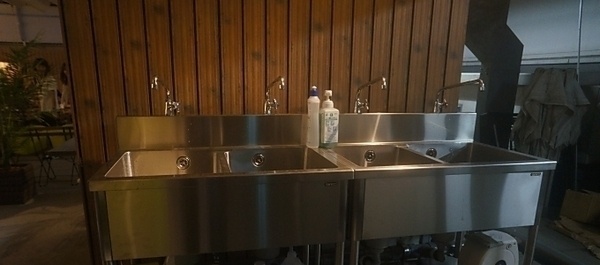 ROOF TOP BBQ CAFE BAR Flags店4