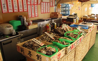 かき小屋本舗 牡蠣舟3