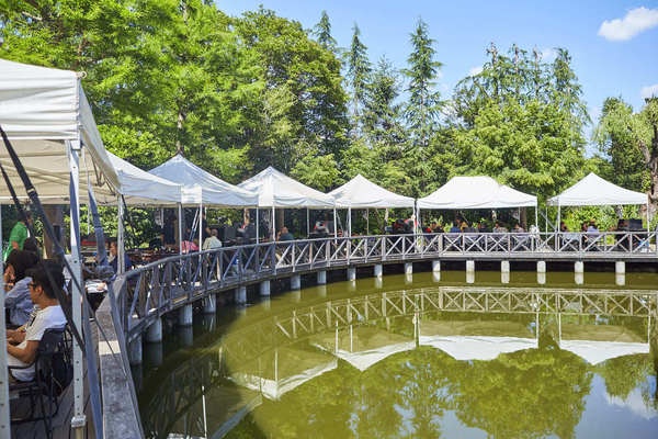 京王フローラルガーデンアンジェ BBQ-VILLAGE2