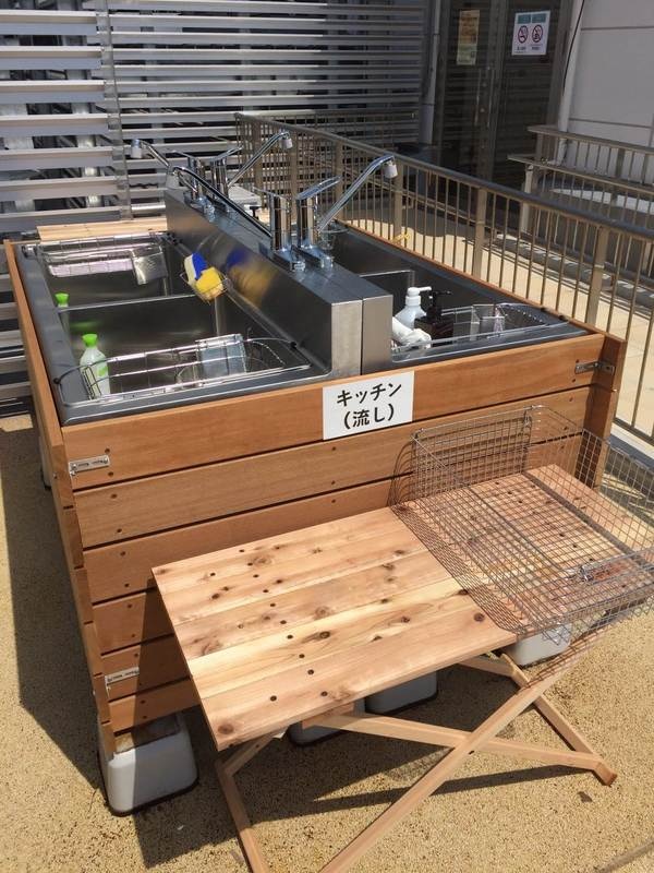 BBQ Terrace Sunny Table6