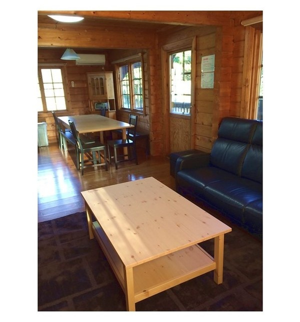 勝浦丘のログコテージ キャプテンズテーブル4