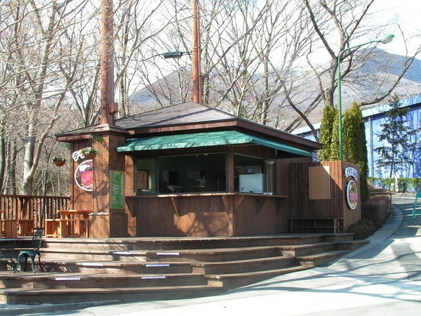 那須ハイランドパーク 炭火焼テラスBBQ1